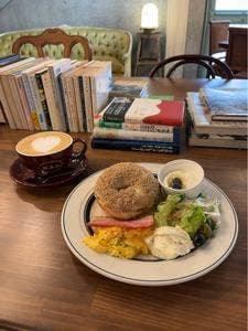 H.A.L. cafe