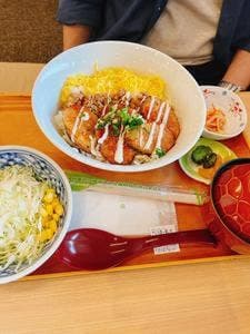 レストラン くるりんく ノンキーランドひがしもこと