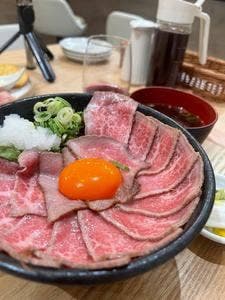 肉タレ屋 なんばBAL店