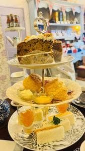 タイニートリア ティールーム