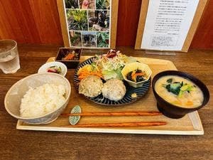 かなで食堂本店