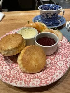 TEA ROOM KIKI 紅茶&スコーン専門店 日比谷
