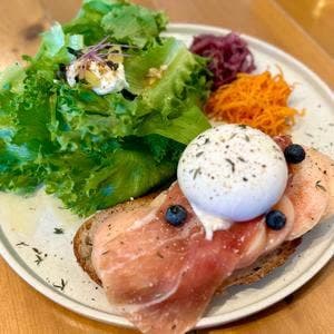 Honey Cafe Meets