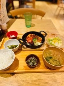 おぼんdeごはん 三宮オーパ2店