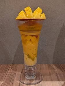METRO CAFE KARATO 中津店