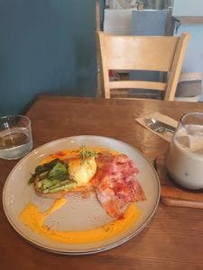 Hangout coffee