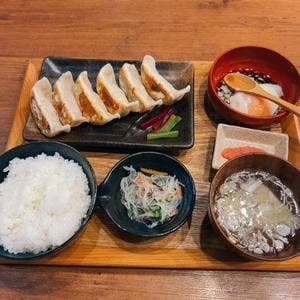 肉汁餃子製作所 ダンダダン酒場 明大前店