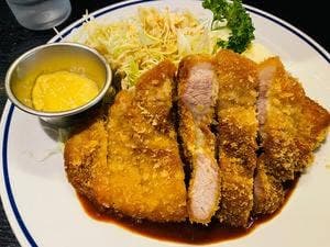 洋食 マーシュ亭