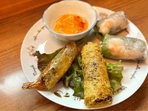ベトナム料理レーロイ
