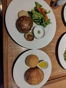 格之進 ハンバーグ&バル グランスタ東京