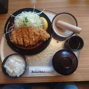 3びきのこぶた 座光寺店