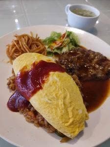 ダイニングカフェ 小伊万里