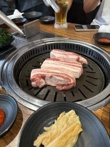 ヨプの王豚塩焼 新大久保本店