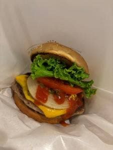 フレッシュネスバーガー 神田須田町店