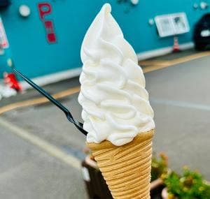 KOMAGATAKE MILK 五稜郭駅前店