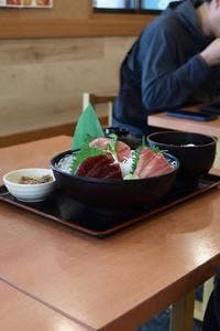 まぐろ食堂 七兵衛丸