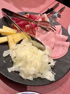 トラットリア・エムズ