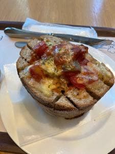 Tarny Bakery Cafe