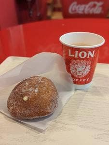 Leonard's 横浜ワールドポーターズ店