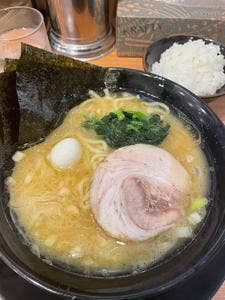 横浜家系ラーメン 代々木商店