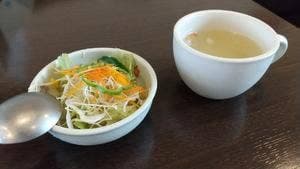 ダイニングヘリアン