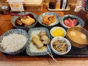 肉豆冨とレモンサワー 大衆食堂 安べゑ 甲府駅前店