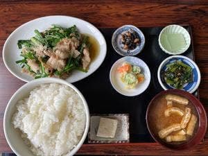 食堂きらく園