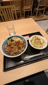 焼きたてのかるび 綾瀬駅東口店