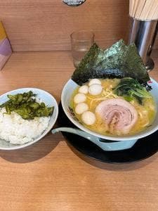 横浜家系ラーメン 町田商店 仲町台店