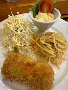 和食 恵
