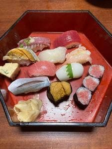 かぐら坂 新富寿司