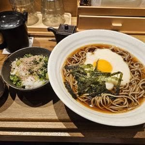 肉蕎麦 トムラウシ 田町店