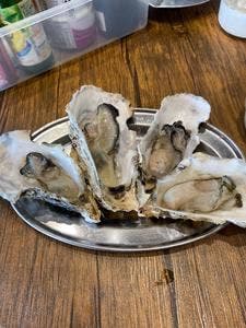 4坪 牡蠣小屋 キヨリト 十三店