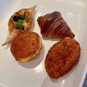 Boulangerie & Café goût 谷町四丁目店