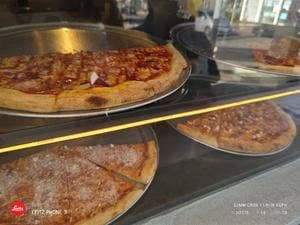 MAD PERROS PIZZA