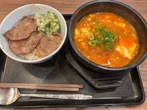 韓丼 福岡空港南店