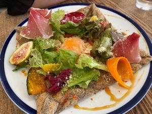 カフェ＆ゲストハウス カヂヤ