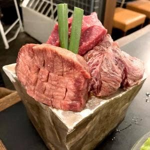 焼肉チョモランマ