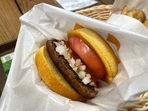 フレッシュネスバーガー ベイサイドプレイス博多店
