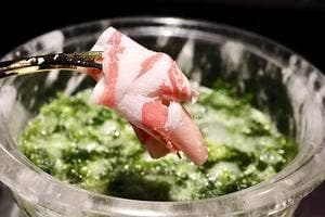 創作料理と宝石鍋しゃぶしゃぶ 宝泉