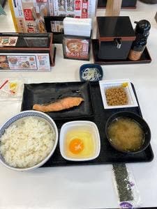 吉野家 171号線高槻市役所前店