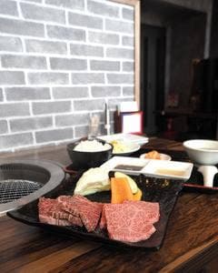 焼肉 梨々丹