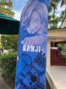 ロストワールド・レストラン入口横フードカート