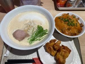 ふく流らーめん 轍 三宮店