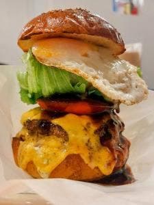 バーガーカフェ&グリル ピッコロ