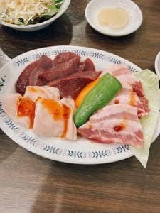 厚木シロコロホルモン焼 千代乃