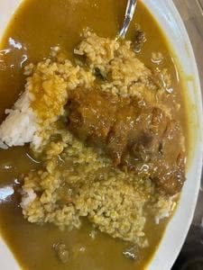 カレーや マドラス