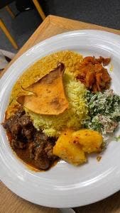 セイロンティースタイル & カレー