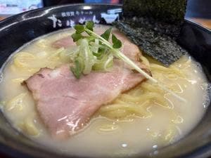 牛テールスープラーメン たけめん