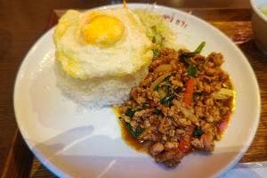 大阪カオマンガイカフェ